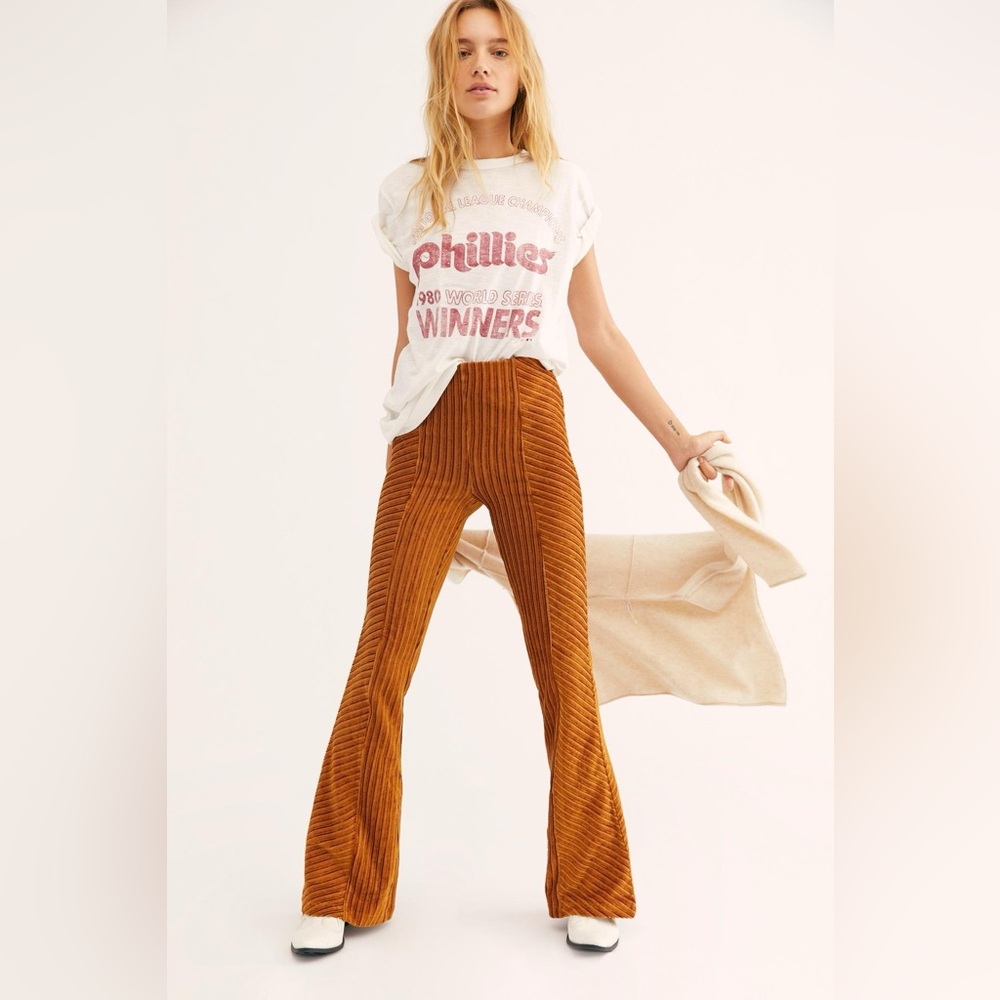 FREE PEOPLE | Penny Pull-On Velvet Flare Pants | Size Large | Gold Rust